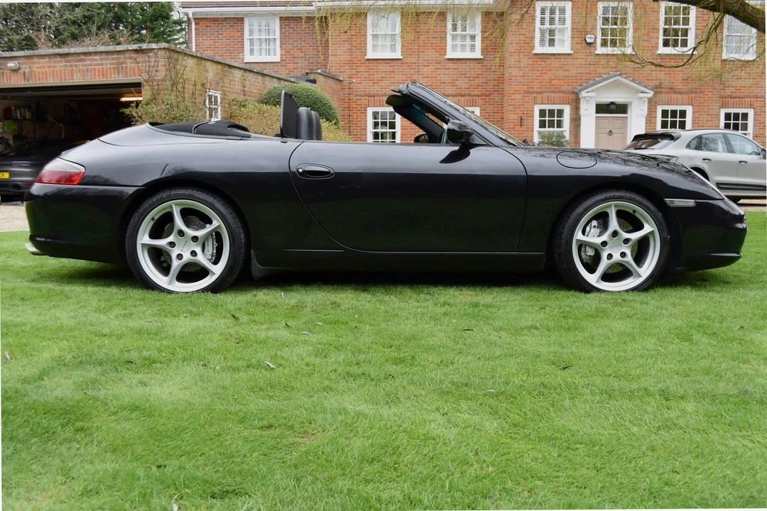 2002 Porsche 996 Carrera 4 - Image 8 of 30