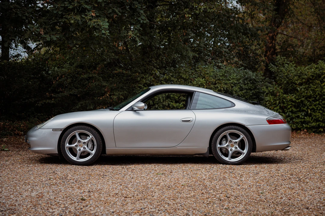 2002 Porsche 996 Carrera 4 - Image 16 of 31