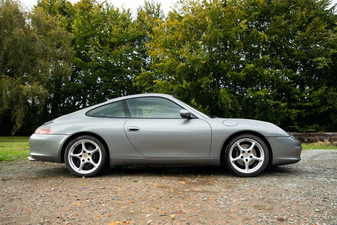 2002 Porsche 996 Carrera - Image 14 of 31