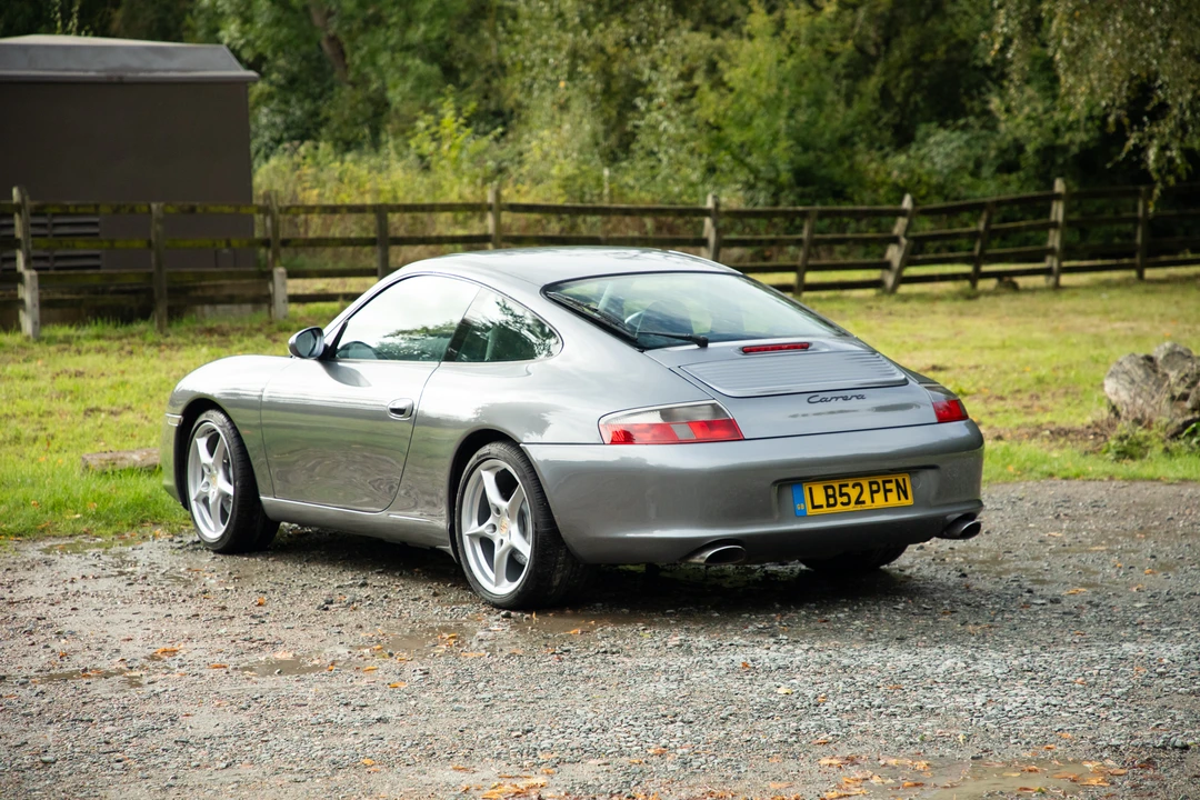 2002 Porsche 996 Carrera - Image 11 of 31