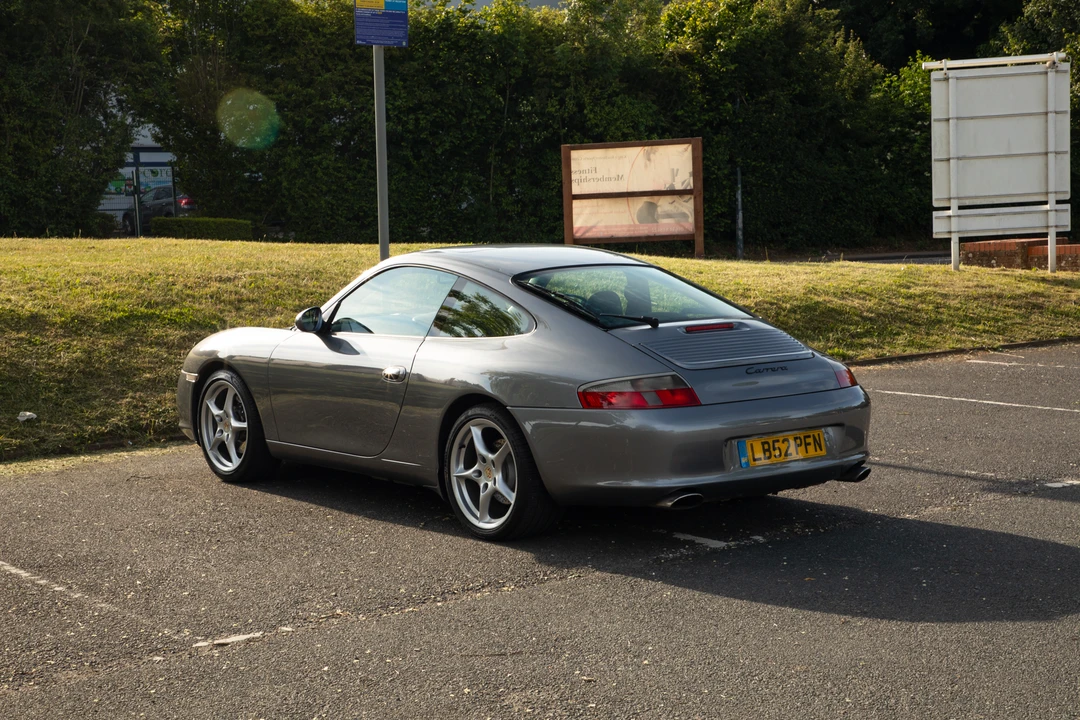2002 Porsche 996 Carrera - Image 5 of 31