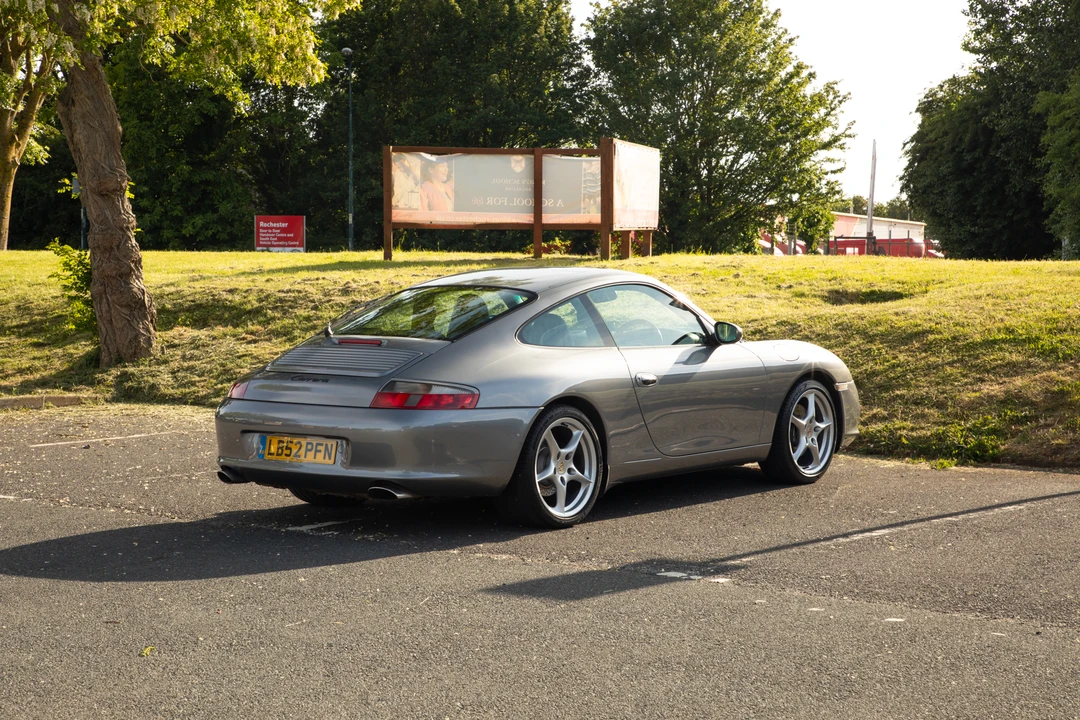 2002 Porsche 996 Carrera - Image 7 of 31