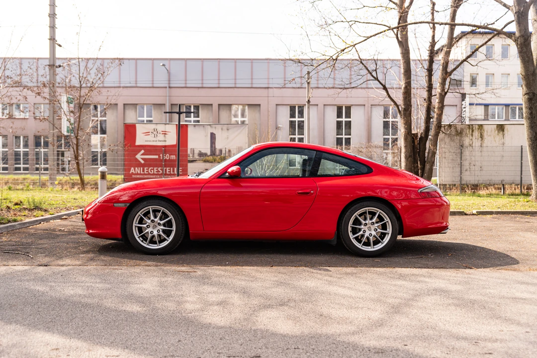 2002 Porsche 996 Carrera - Image 4 of 31