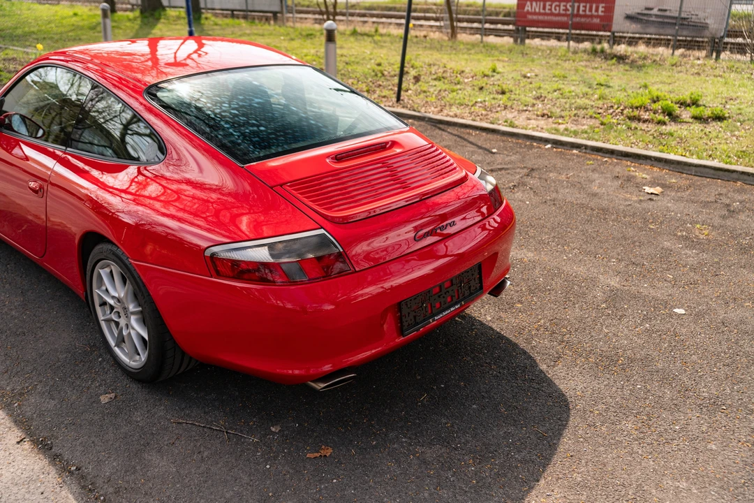 2002 Porsche 996 Carrera - Image 28 of 31