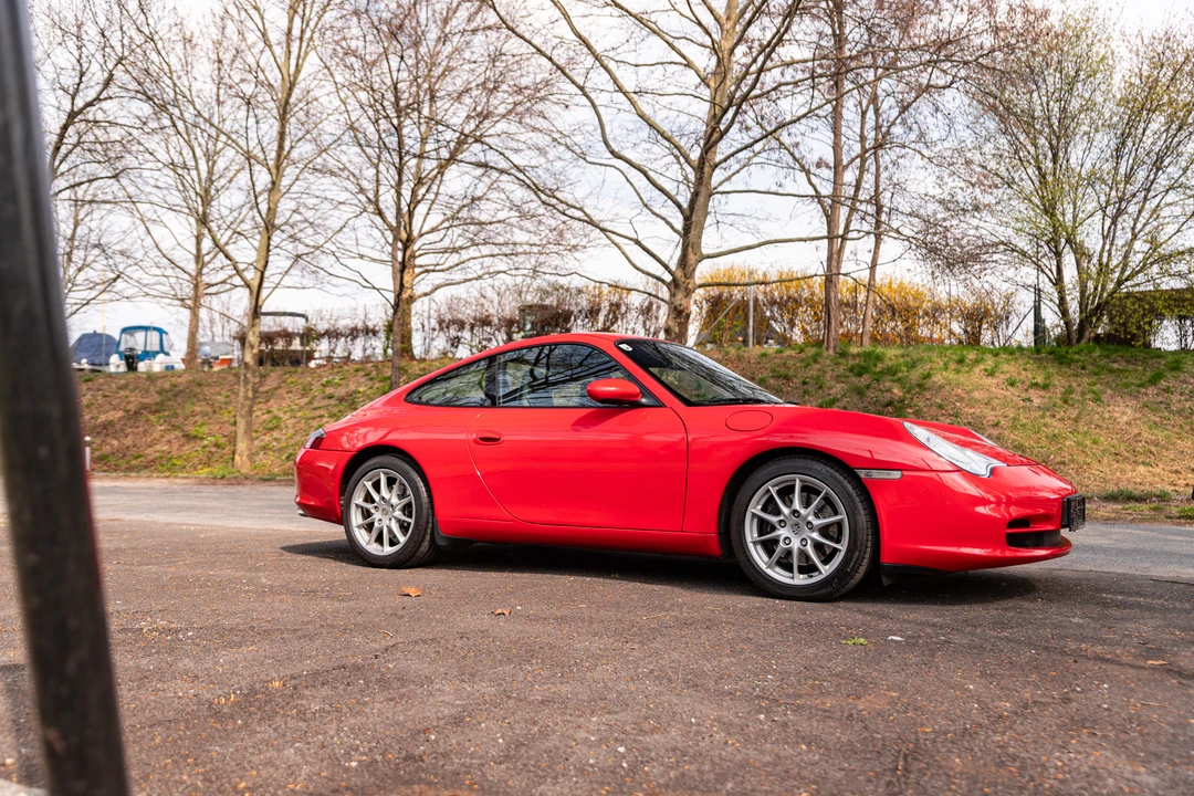 2002 Porsche 996 Carrera - Image 10 of 31
