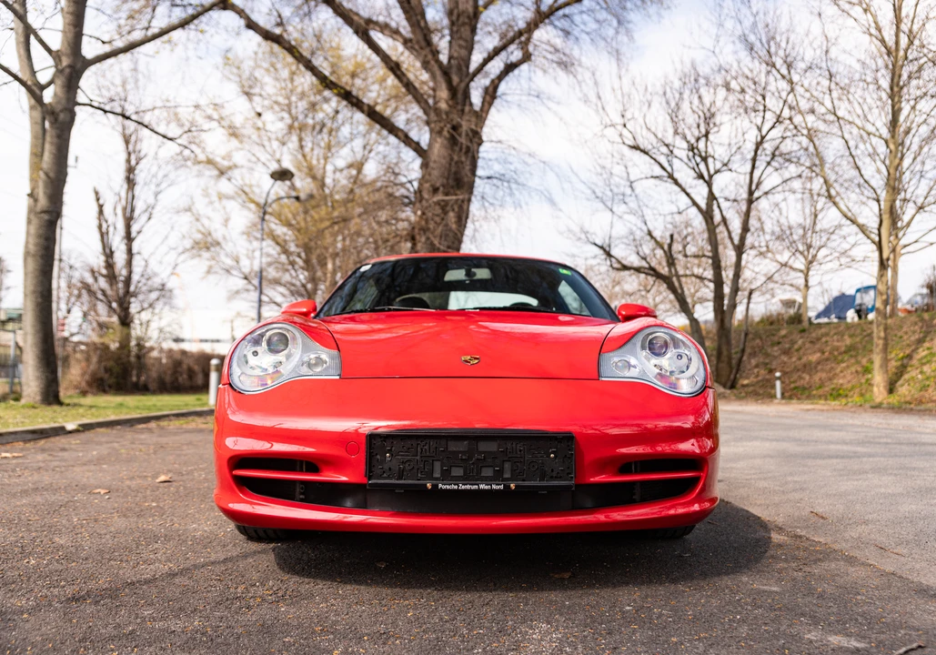 2002 Porsche 996 Carrera - Image 2 of 31