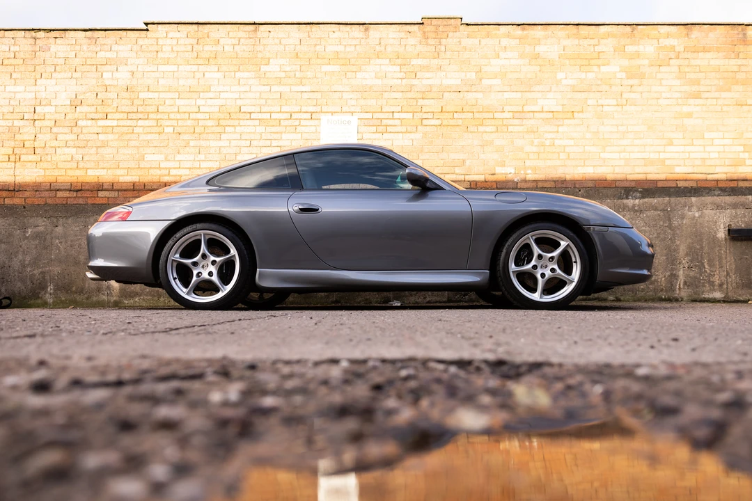 2002 Porsche 996 Carrera - Image 5 of 31