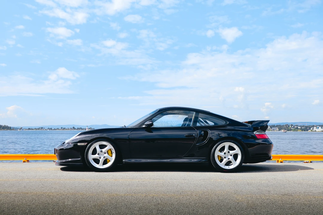 2002 Porsche 996 GT2 - Image 8 of 31