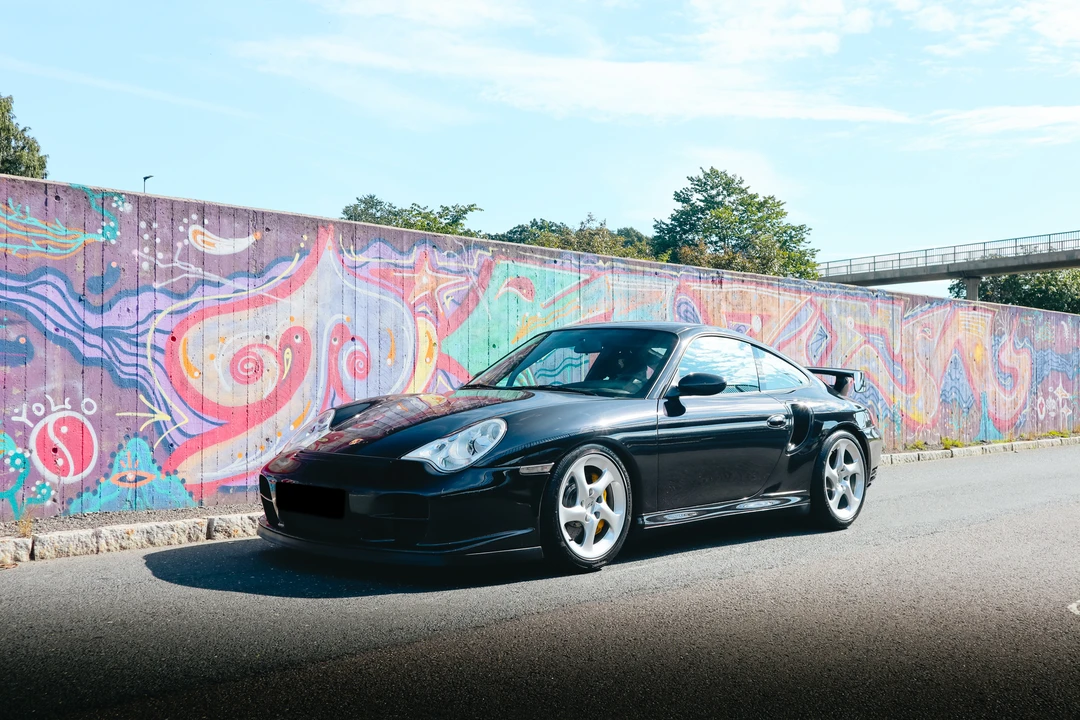 2002 Porsche 996 GT2 - Image 17 of 31