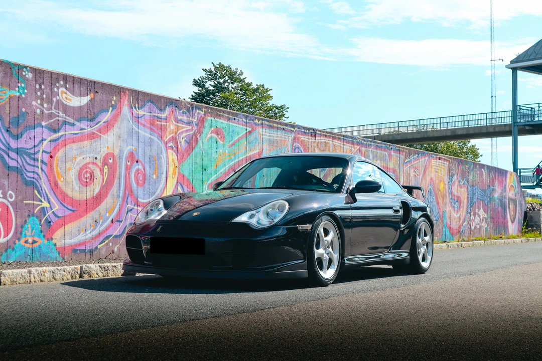 2002 Porsche 996 GT2 - Image 9 of 31