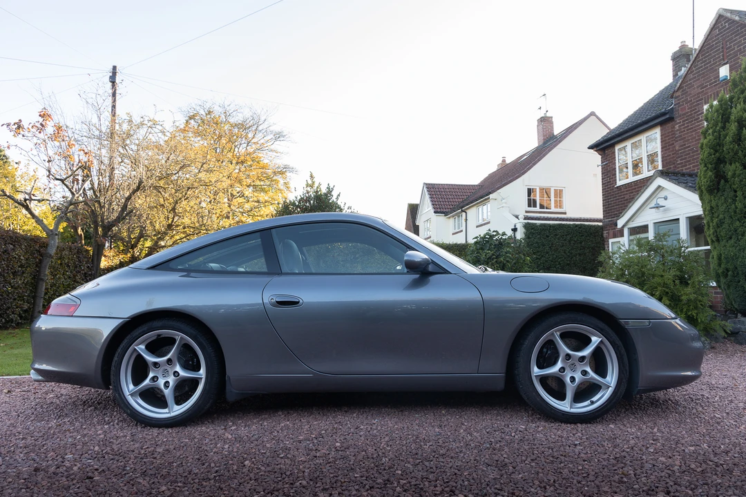 2002 Porsche 996 Carrera - Image 5 of 31
