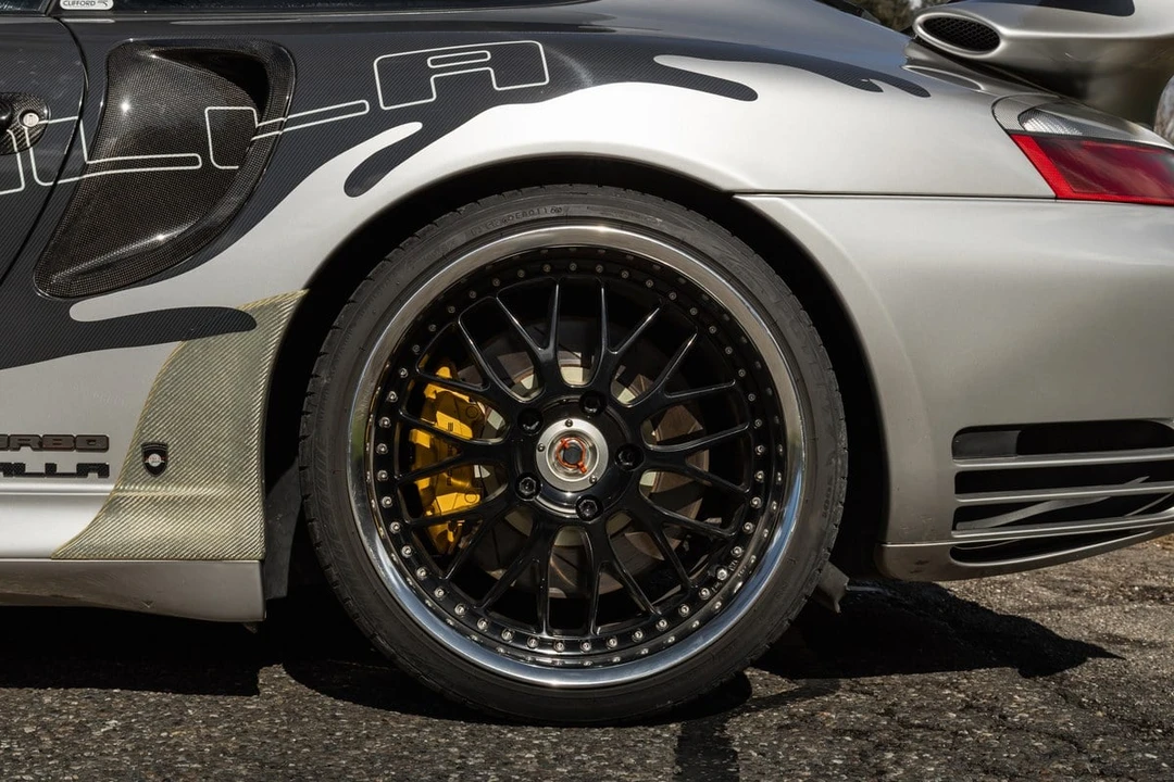 2002 Porsche 996 Turbo - Image 17 of 31