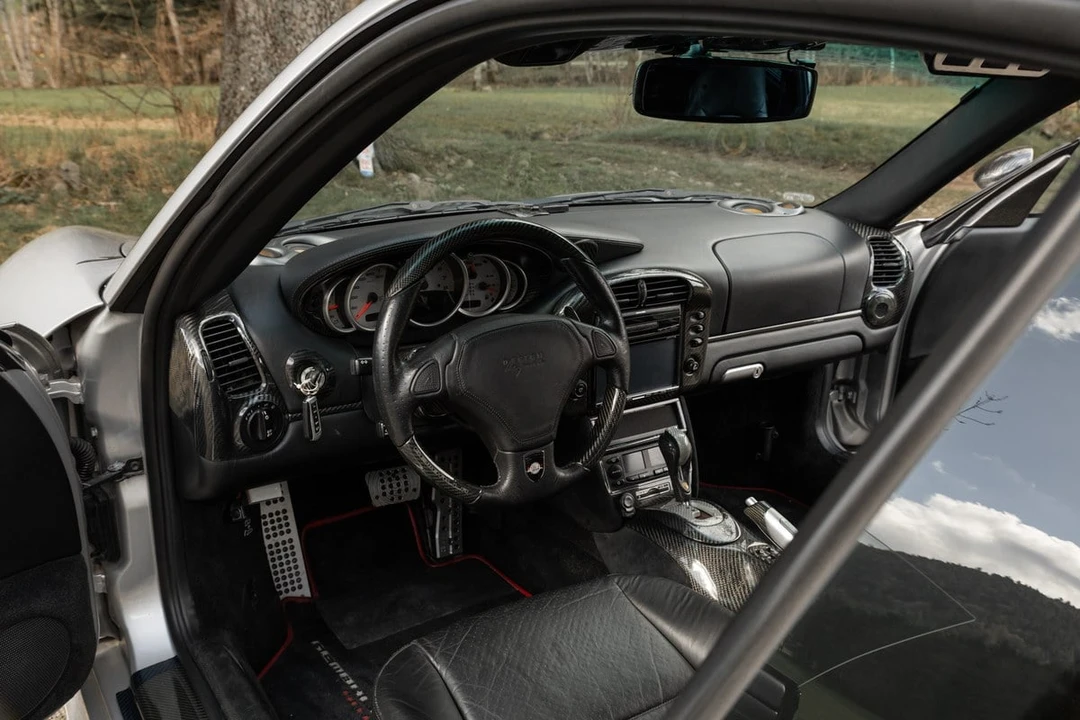 2002 Porsche 996 Turbo - Image 23 of 31