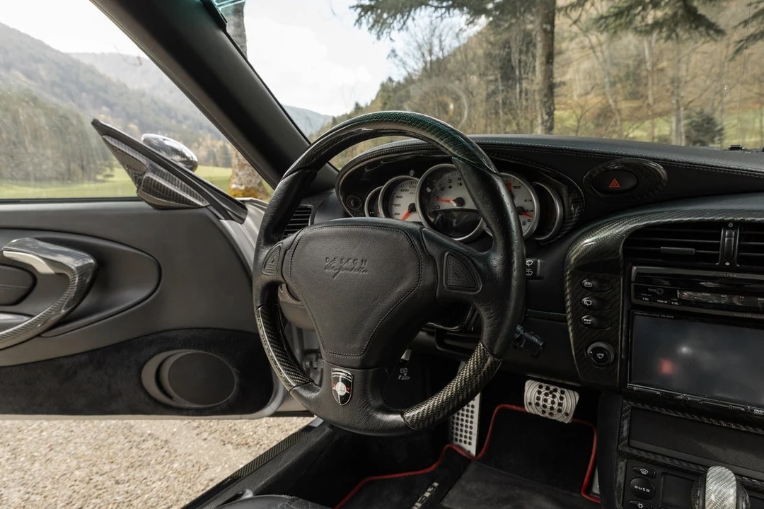 2002 Porsche 996 Turbo - Image 30 of 31