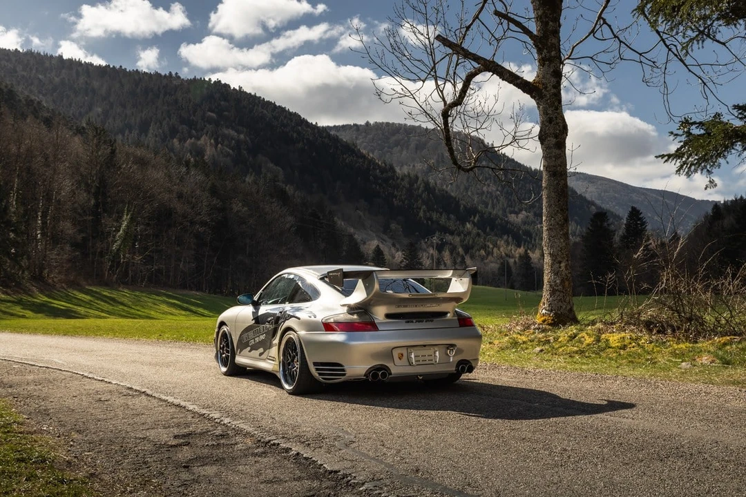 2002 Porsche 996 Turbo - Image 6 of 31