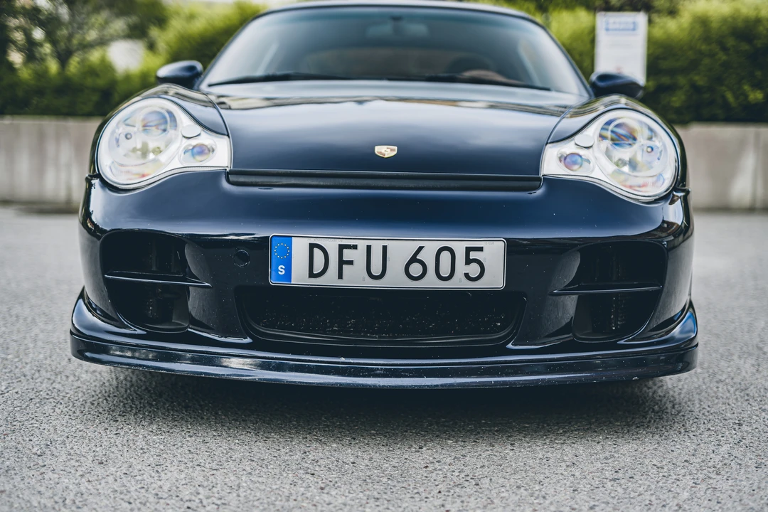 2002 Porsche 996 Turbo - Image 10 of 31