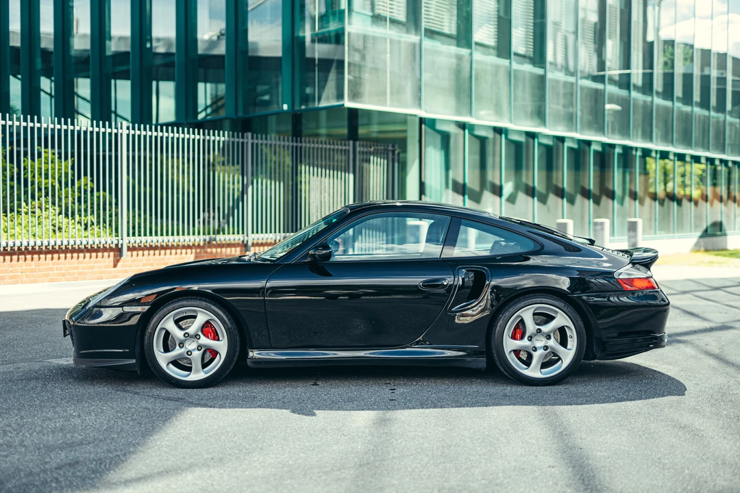 2002 Porsche 996 Turbo - Image 5 of 31