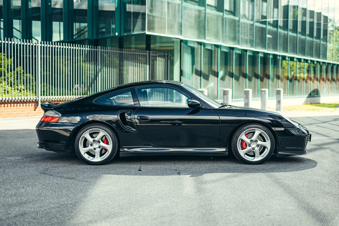 2002 Porsche 996 Turbo - Image 9 of 31