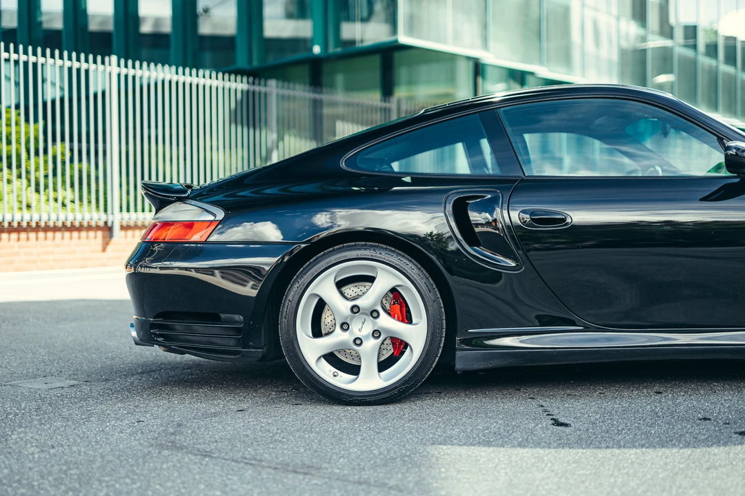 2002 Porsche 996 Turbo - Image 14 of 31