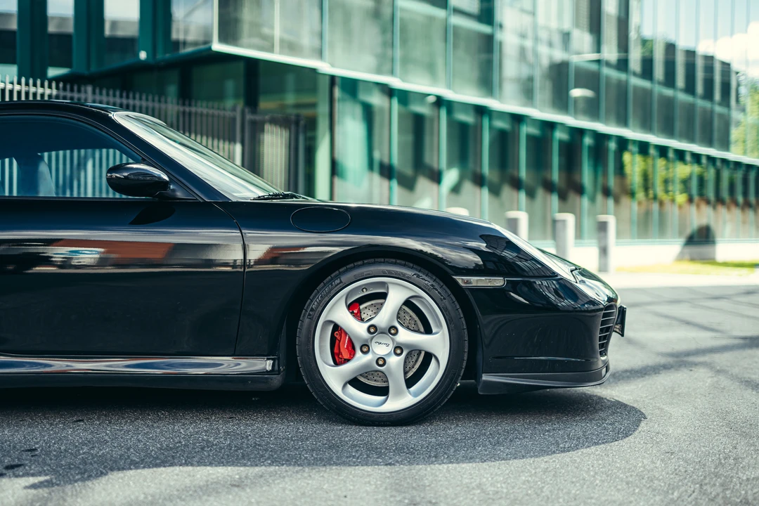 2002 Porsche 996 Turbo - Image 15 of 31