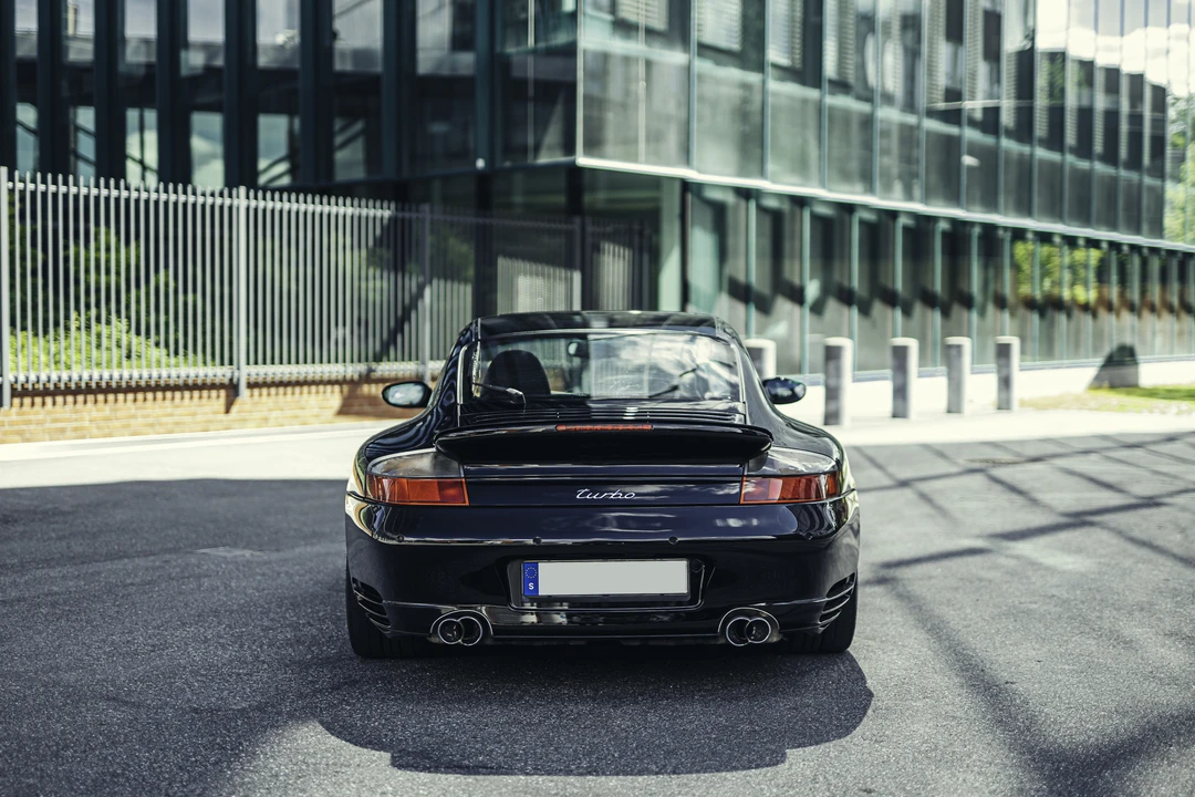 2002 Porsche 996 Turbo - Image 7 of 31