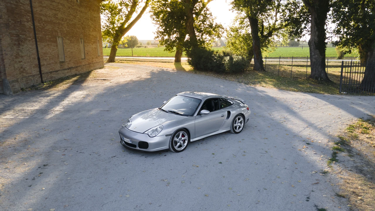 2002 Porsche 996 Turbo - Image 27 of 31