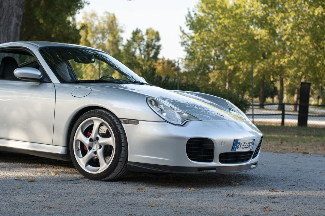 2002 Porsche 996 Turbo - Image 29 of 31