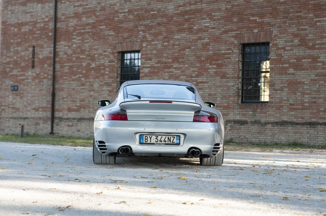 2002 Porsche 996 Turbo - Image 20 of 31
