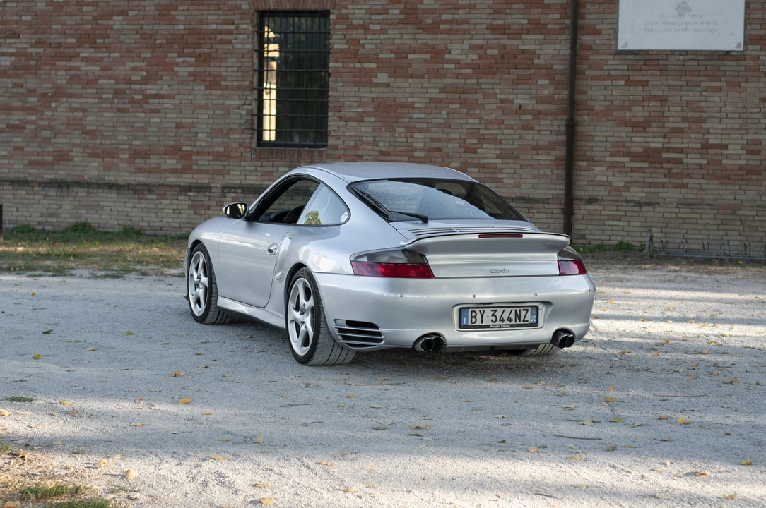 2002 Porsche 996 Turbo - Image 14 of 31