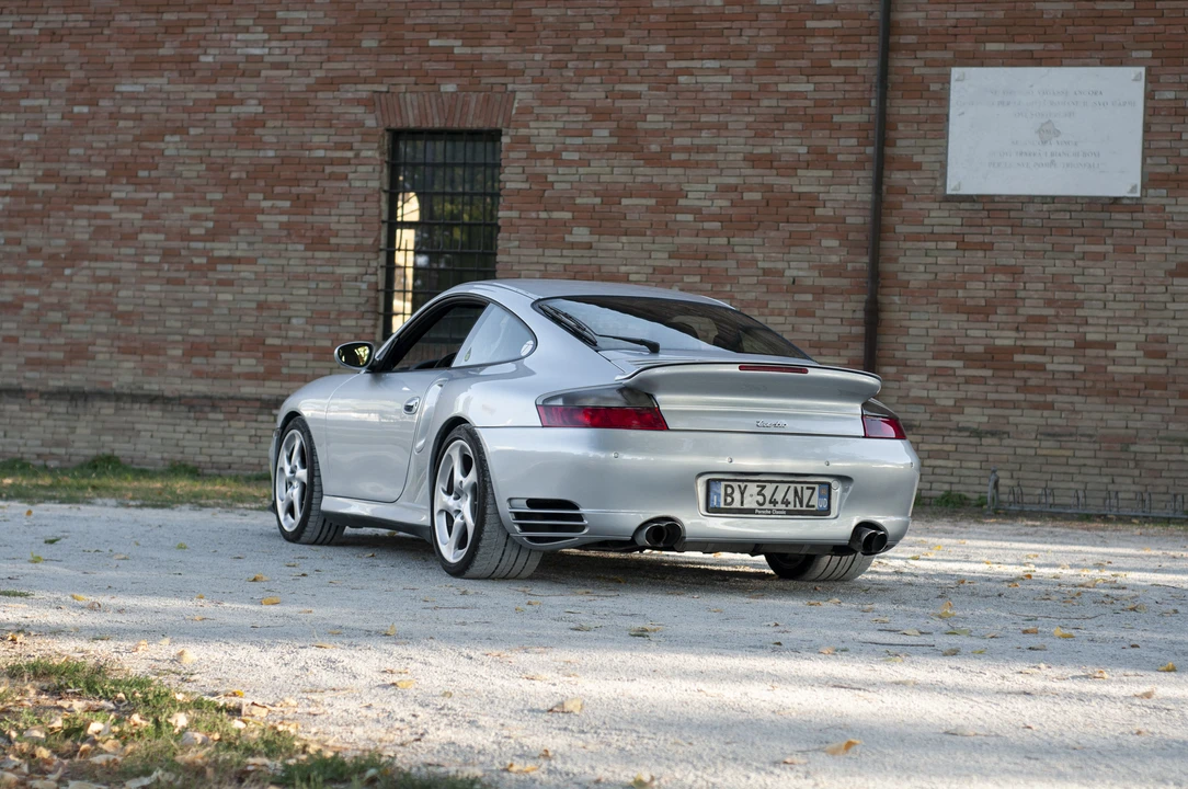 2002 Porsche 996 Turbo - Image 21 of 31