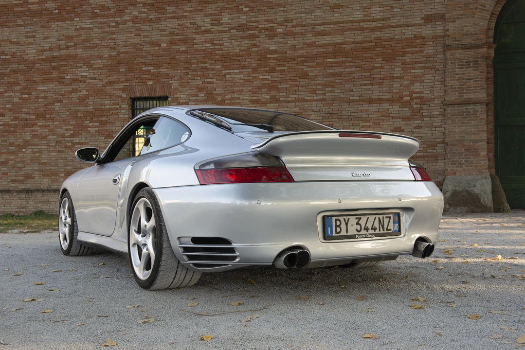 2002 Porsche 996 Turbo - Image 22 of 31