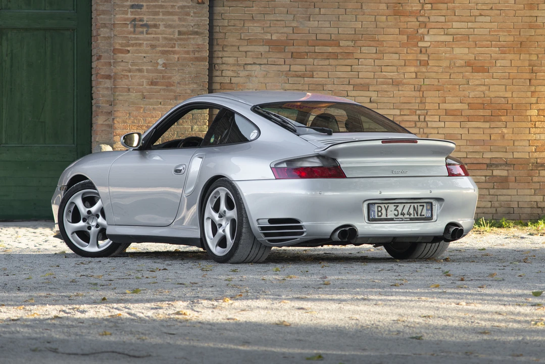 2002 Porsche 996 Turbo - Image 7 of 31