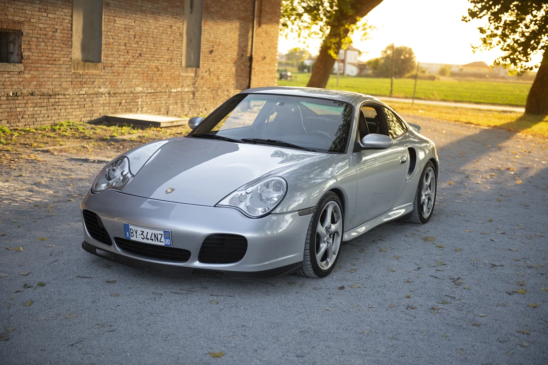 2002 Porsche 996 Turbo - Image 23 of 31