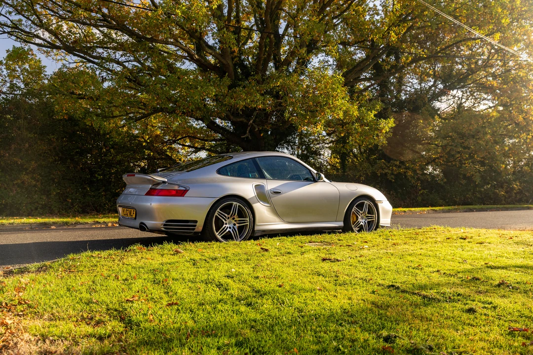 2002 Porsche 996 Turbo - Image 16 of 31
