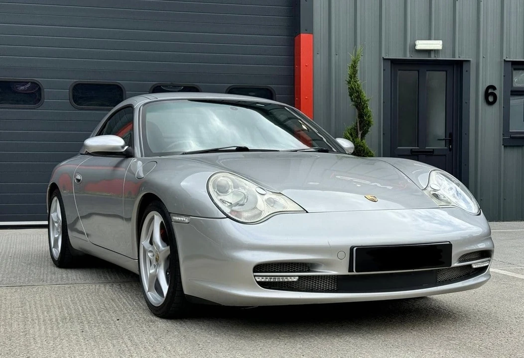 2002 Porsche 996 Carrera 4 - Image 11 of 30