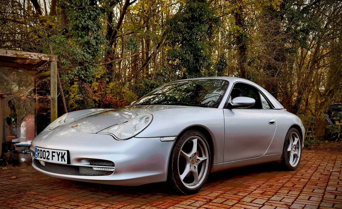 2002 Porsche 996 Carrera 4 - Image 13 of 30