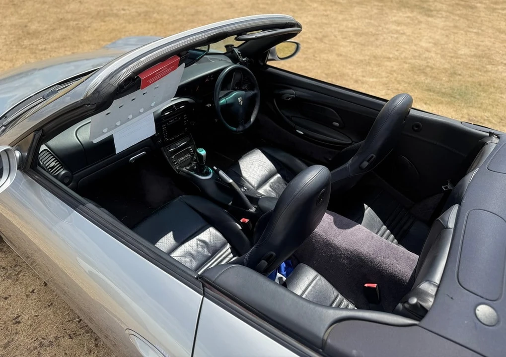 2002 Porsche 996 Carrera 4 - Image 24 of 30