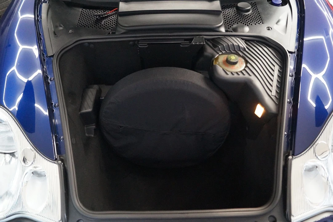 2002 Porsche 996 Carrera - Image 16 of 17
