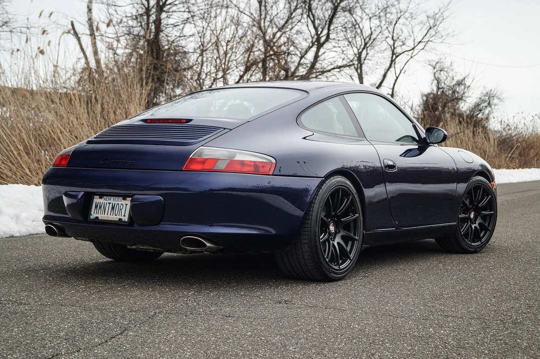 2002 Porsche 996 Carrera - Image 2 of 17