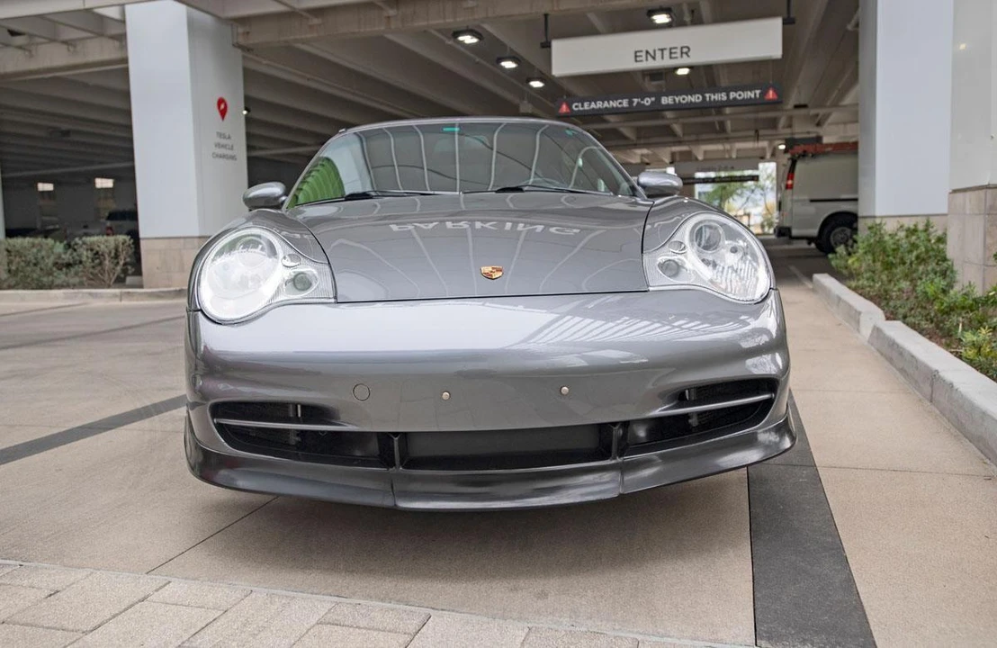 2002 Porsche 996 Carrera 4 - Image 5 of 8