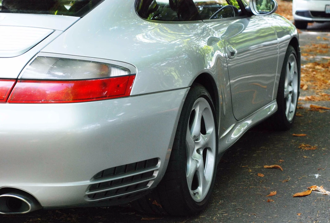 2002 Porsche 996 Carrera 4S - Image 5 of 31