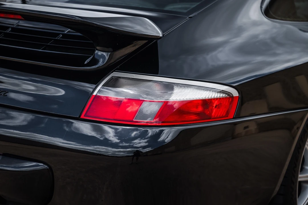 2002 Porsche 996 Carrera - Image 13 of 31