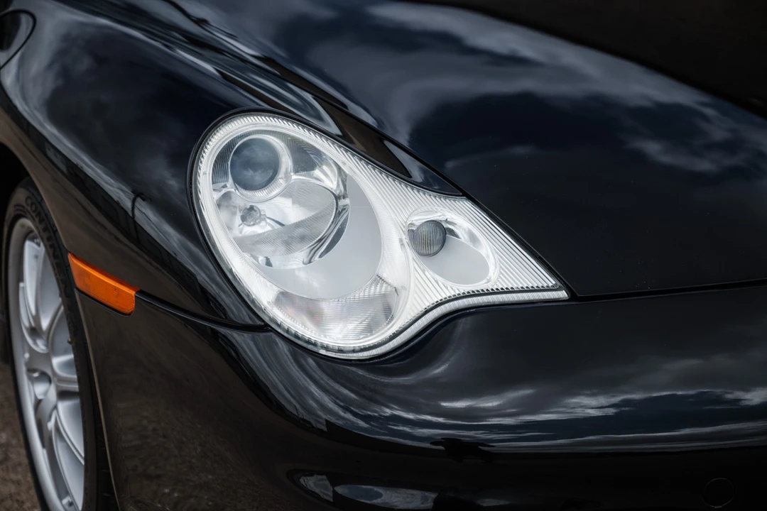 2002 Porsche 996 Carrera - Image 11 of 31