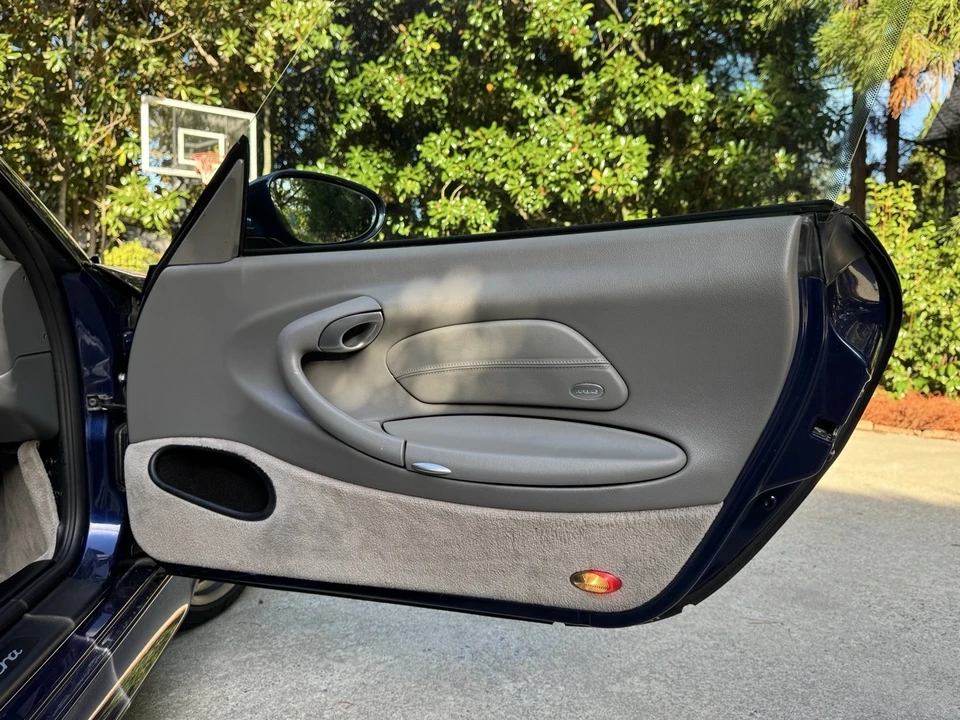 2002 Porsche 996 Carrera - Image 13 of 21