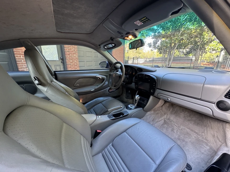 2002 Porsche 996 Carrera - Image 16 of 21