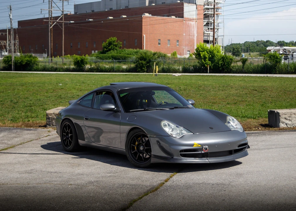 2002 Porsche 996 Carrera - Image 2 of 31