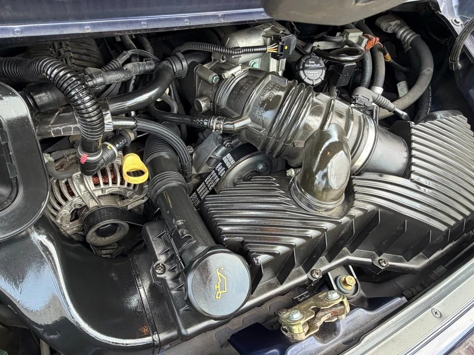2002 Porsche 996 Carrera - Image 27 of 30