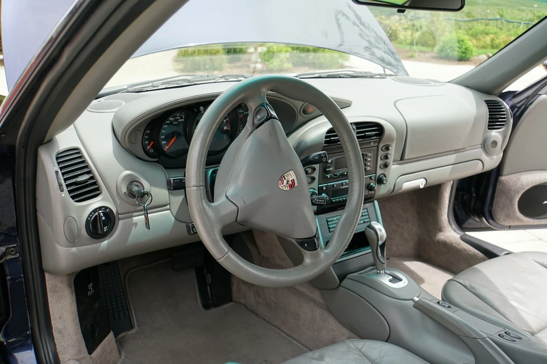 2002 Porsche 996 Carrera - Image 6 of 15