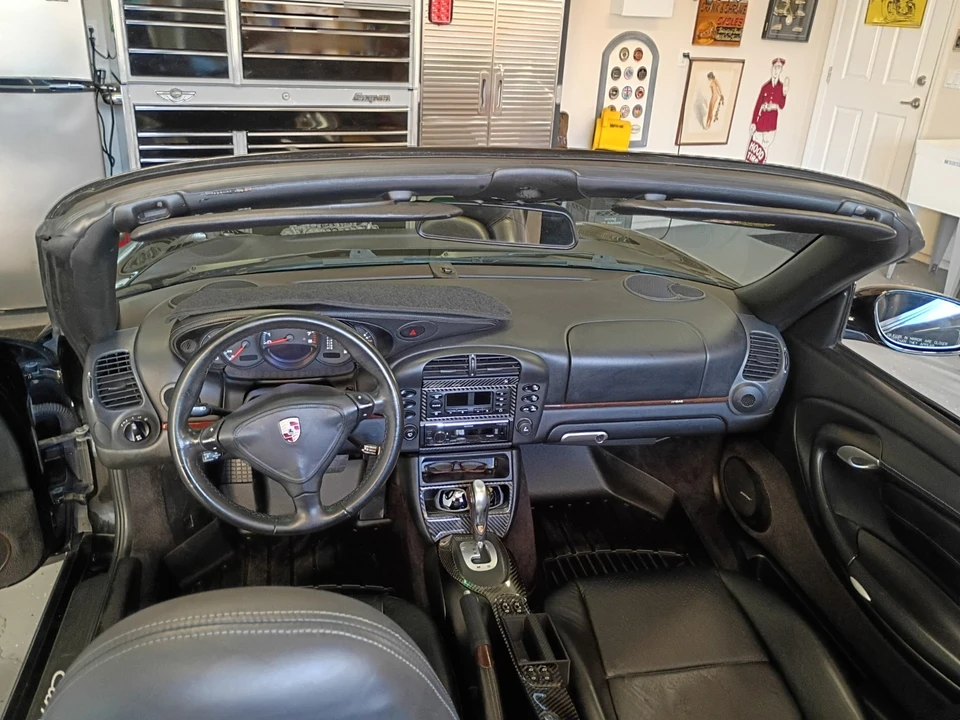 2002 Porsche 996 Carrera - Image 10 of 20