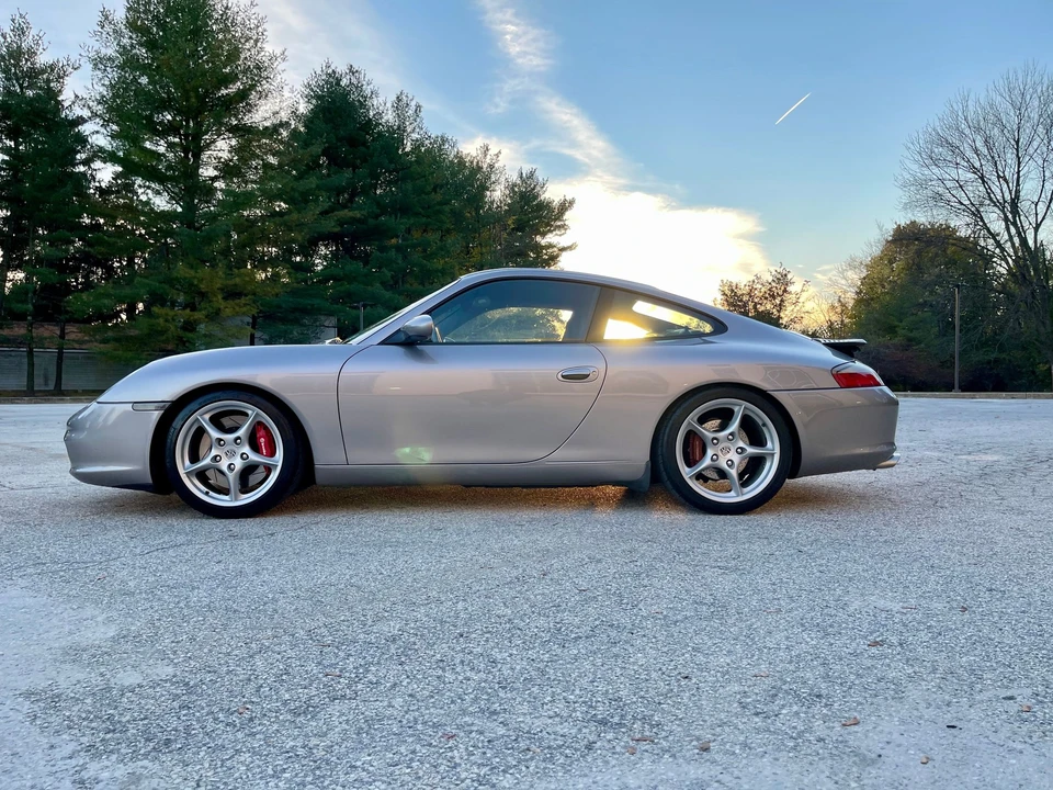 2002 Porsche 996 Carrera - Image 13 of 28